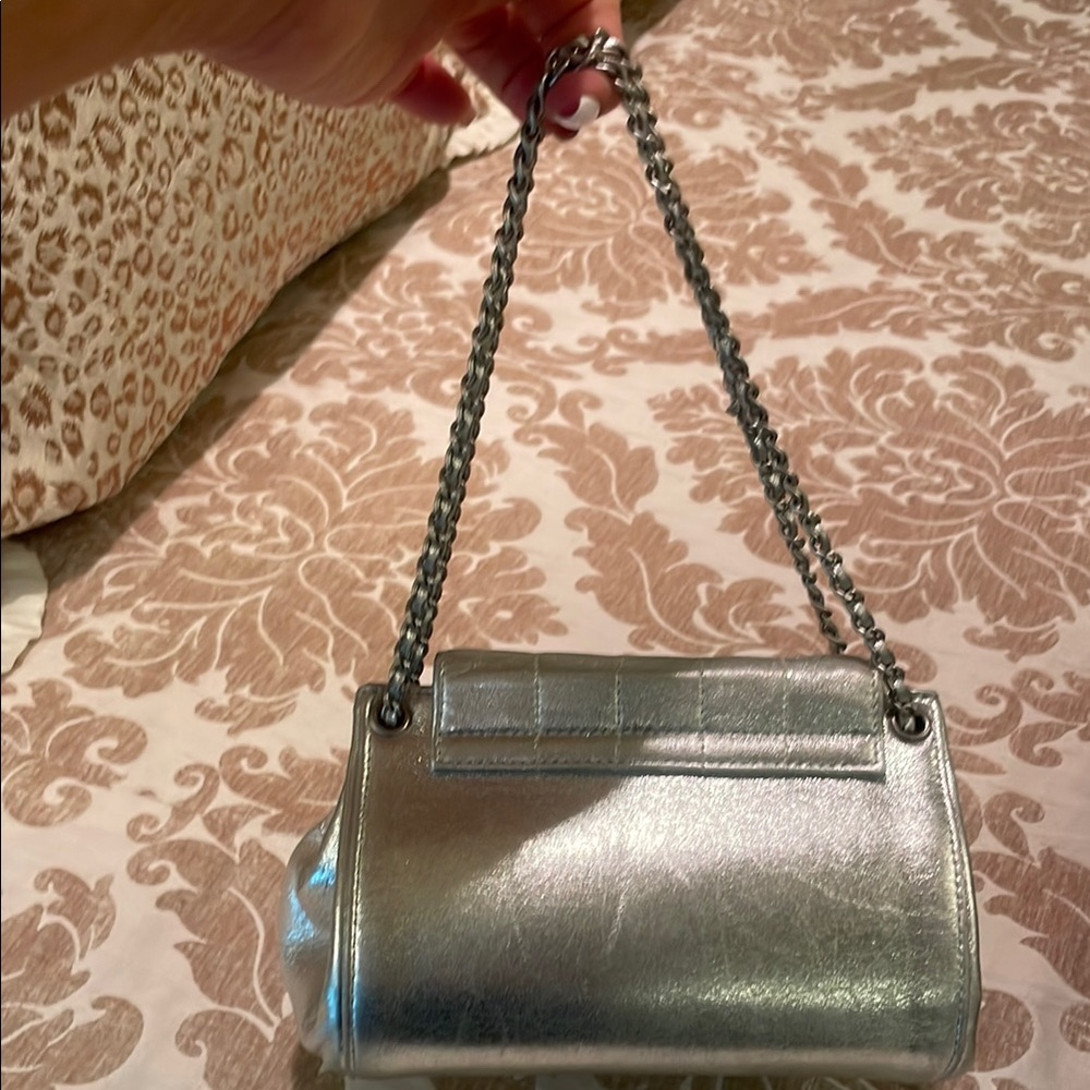 Chanel Metallic Silver Quilted Shoulder Bag - Picture 6 of 8